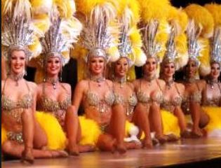Απαγορεύεται η σιλικόνη!! Showgirl οντισιόν σε καμπαρέ στο Las Vegas (Pics)