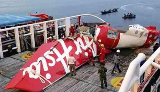 Βρέθηκαν άλλα 4 θύματα της πτήσης   AirAsia