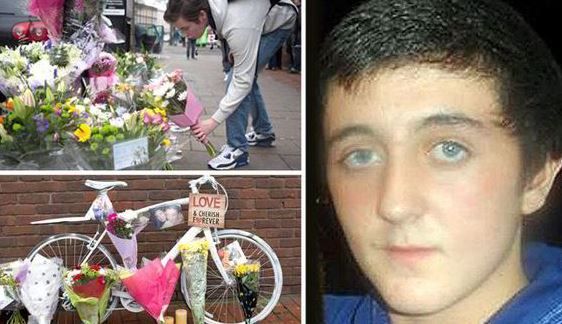 Μαχαίρωσαν μέχρι θανάτου 15χρονο για ένα ποδήλατο (Video)   Λονδίνο