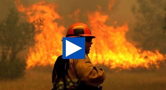 Καίγεται η Καλιφόρνια!! 10.000 πυροσβέστες δίνουν μάχη με τις φλόγες!! (βίντεο)