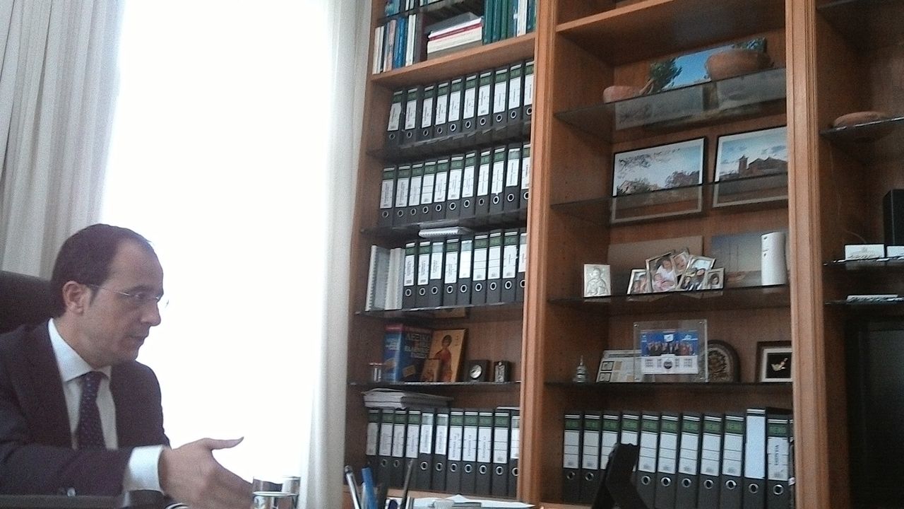 nikos christodoulides