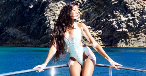 Winnie Harlow lewis hamilton