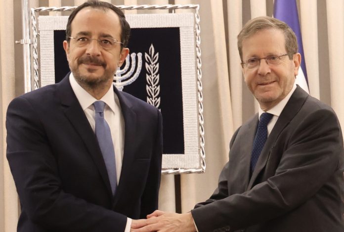 Image 22-12-2025 at 18.08